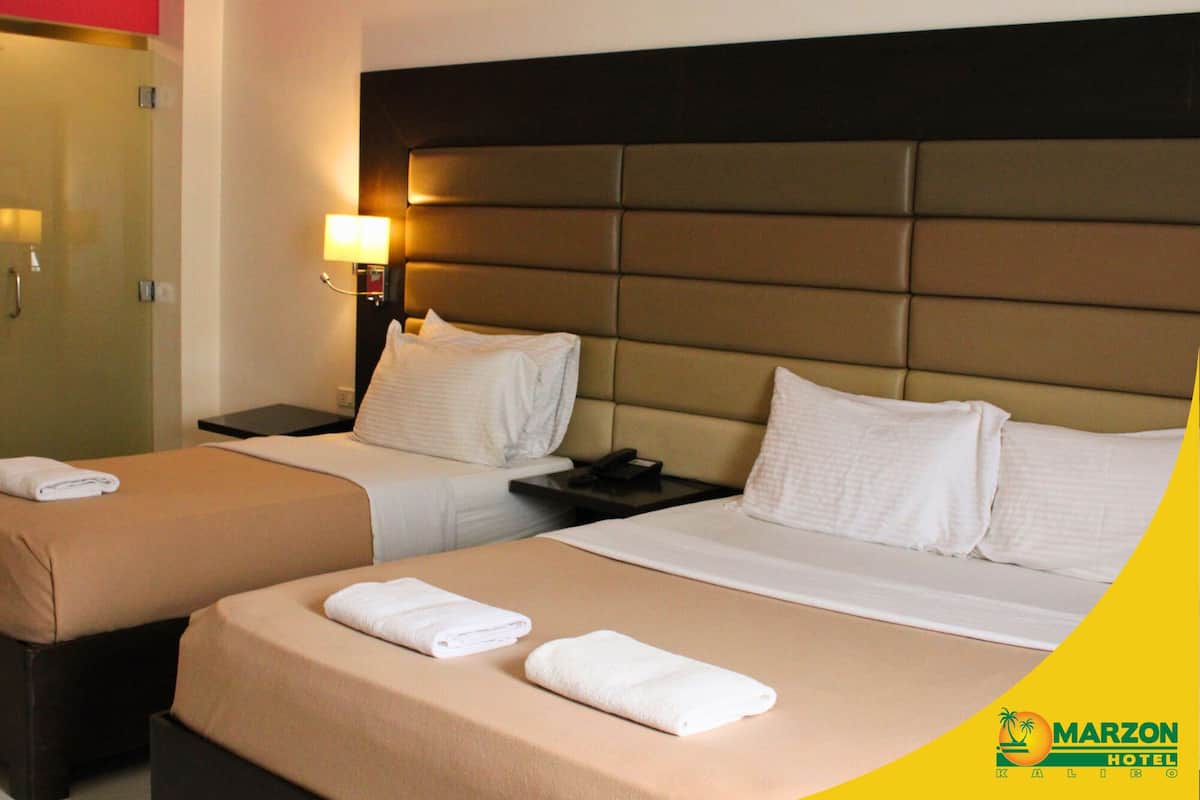 deluxe room | laptop workspace, blackout curtains, free wifi, bed sheets