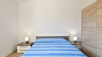 3 bedrooms, free WiFi, bed sheets