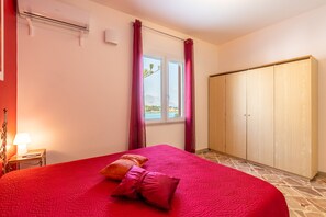 2 Schlafzimmer, Bügeleisen/Bügelbrett, kostenloses WLAN, Bettwäsche