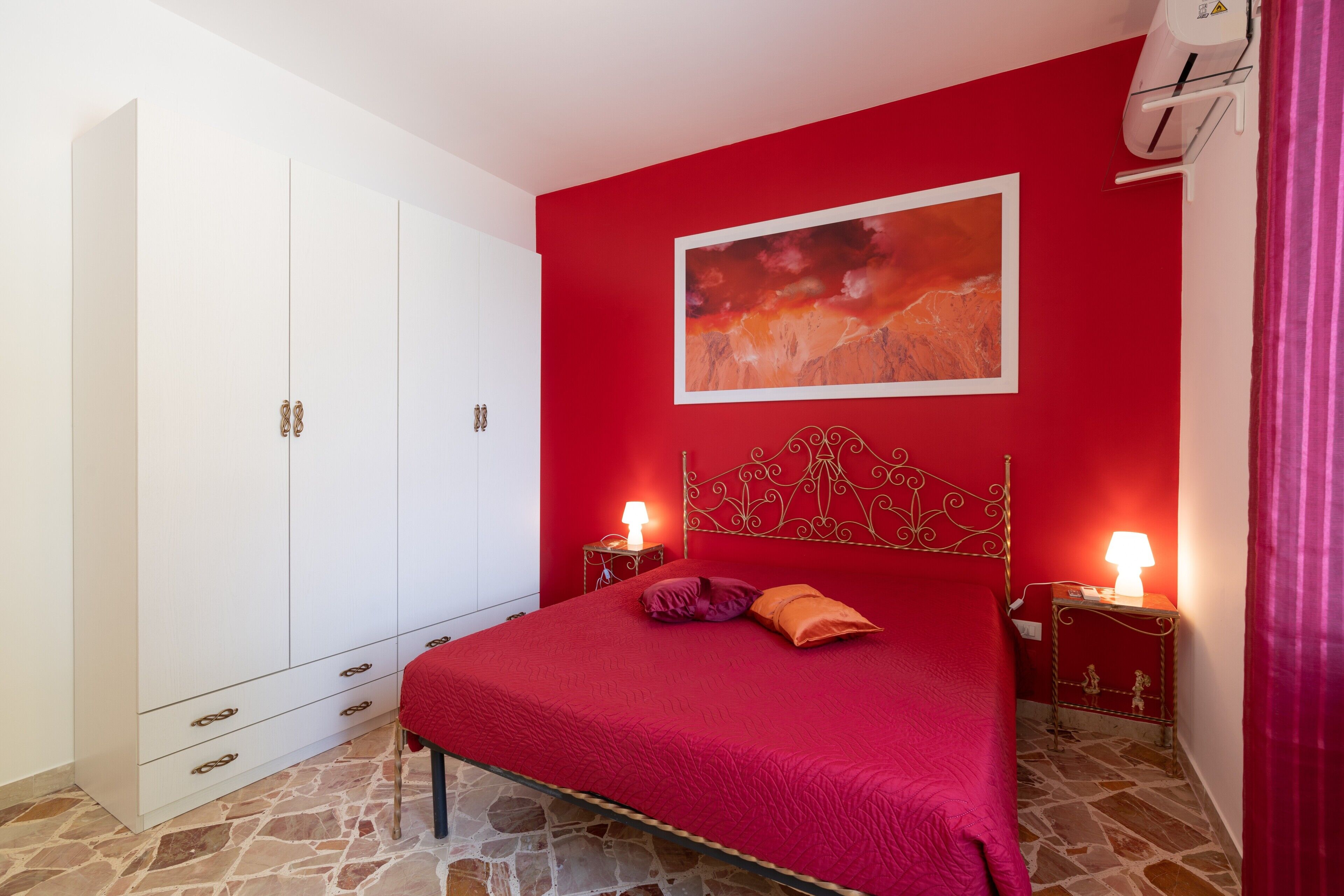 2 chambres, fer et planche à repasser, Wi-Fi gratuit, draps fournis