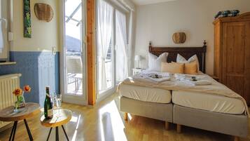 1 Schlafzimmer, Reisekinderbett, kostenloses WLAN, Bettwäsche