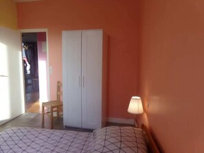 2 chambres, lit parapluie, Wi-Fi gratuit, draps fournis
