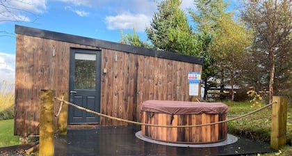 Modern cabin with stunning views & private hot tub