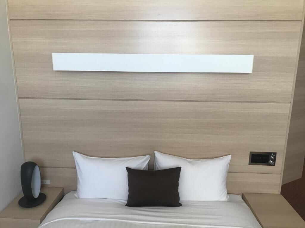 Desk, blackout drapes, iron/ironing board, free WiFi