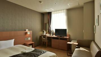 Single Room, Smoking | Desk, blackout drapes, iron/ironing board, free WiFi