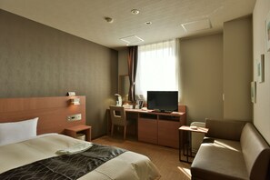 Single Room, Smoking