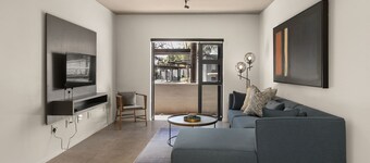 Hyde Park House Apartments