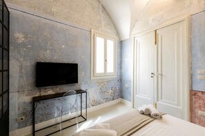 Double or Twin Room | Minibar, in-room safe, desk, free WiFi - Palazzo Balsamo (Gallipoli)