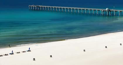 Pier Serenity **Beachfront Corner End Balcony** Sleeps 2