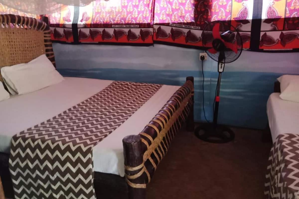 Superior Villa | 8 bedrooms, desk, bed sheets