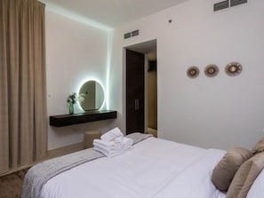 1 bedroom, free WiFi, bed sheets - Stylish 1BR Apartment in Al Barsha Dubai (Dubai)