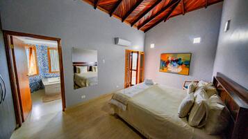 Comfort House | 2 bedrooms, soundproofing, free WiFi, bed sheets