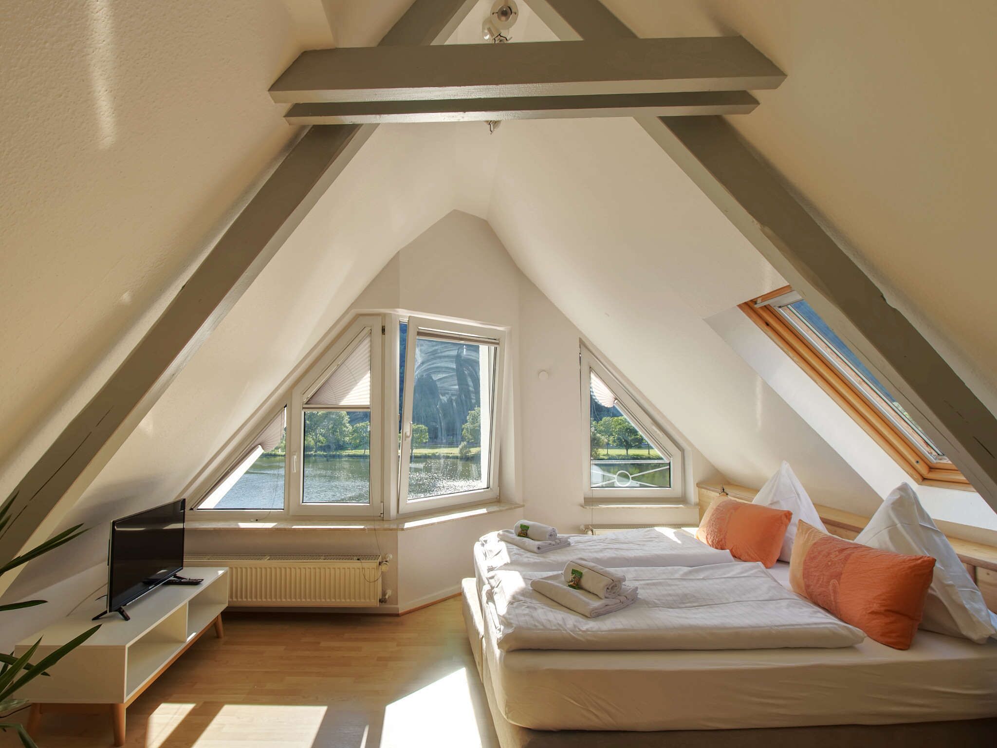 3 slaapkamers, reisbedje, gratis wifi, beddengoed