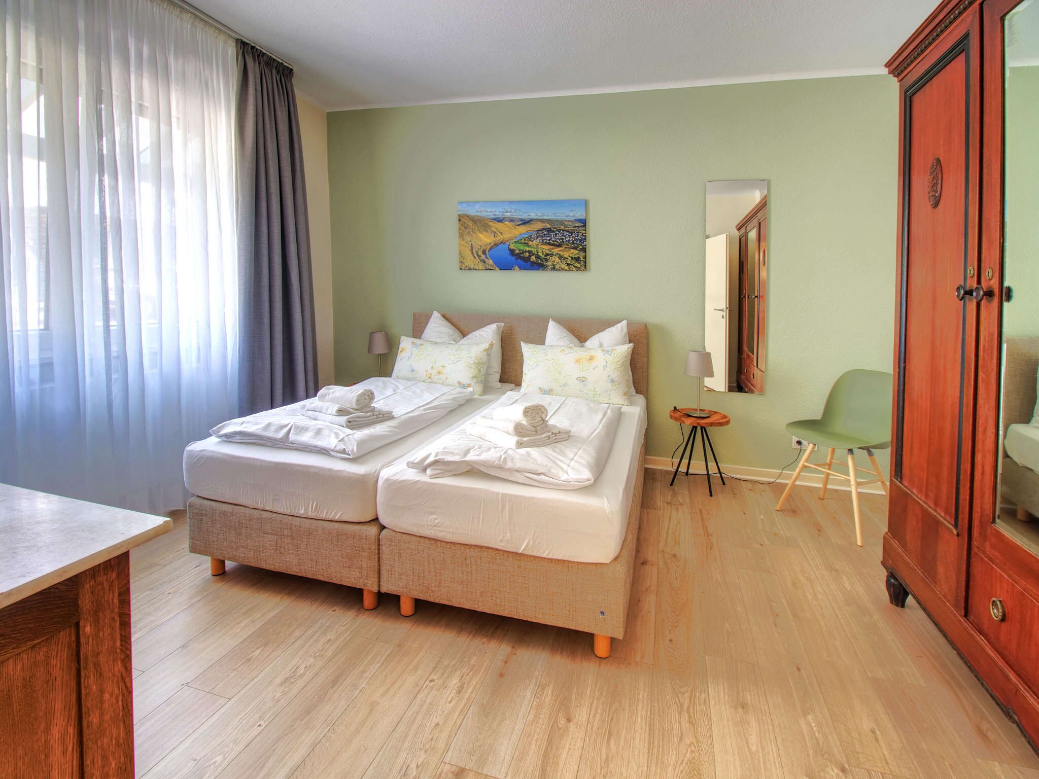 2 Schlafzimmer, Reisekinderbett, kostenloses WLAN, Bettwäsche