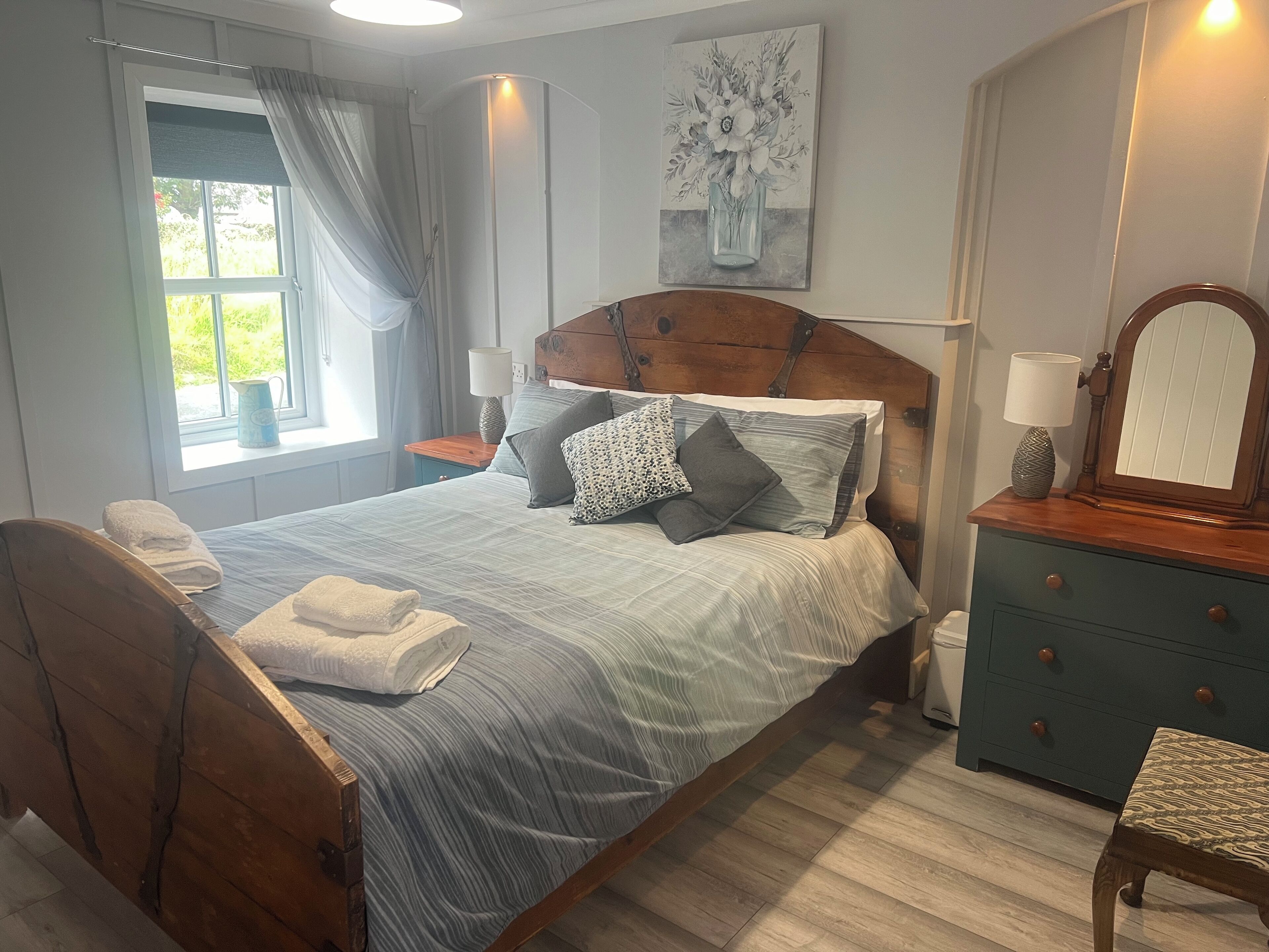 2 chambres, fer et planche à repasser, lit parapluie, Wi-Fi gratuit