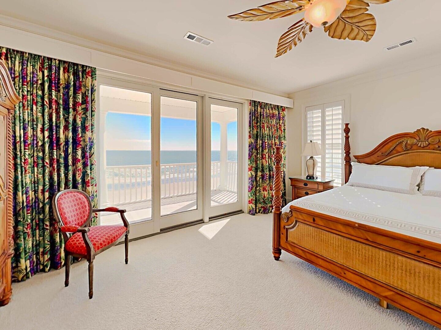 7 bedrooms, desk, iron/ironing board, free WiFi