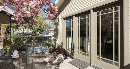 | Magnolia Guest House |