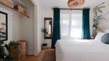 1 habitación, tabla de planchar con plancha, wifi gratis y ropa de cama