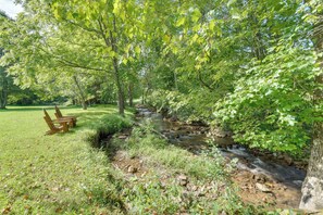 Property grounds - Cozy Creekside Cabin w/ Fire Pit & Views! (Hayesville)