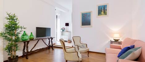 Apartment | Living area