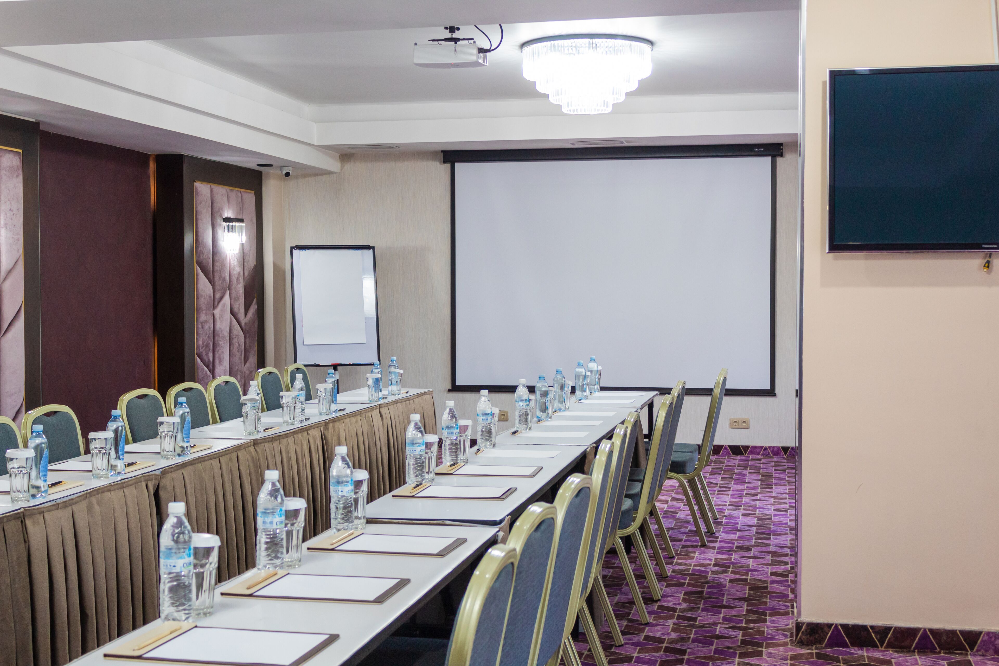 Foto - Orient Hotel Bishkek
