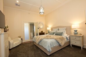 3 bedrooms, WiFi - Wilsford House nestled into the vineyards in the heart of the Barossa Valley. (Lyndoch)