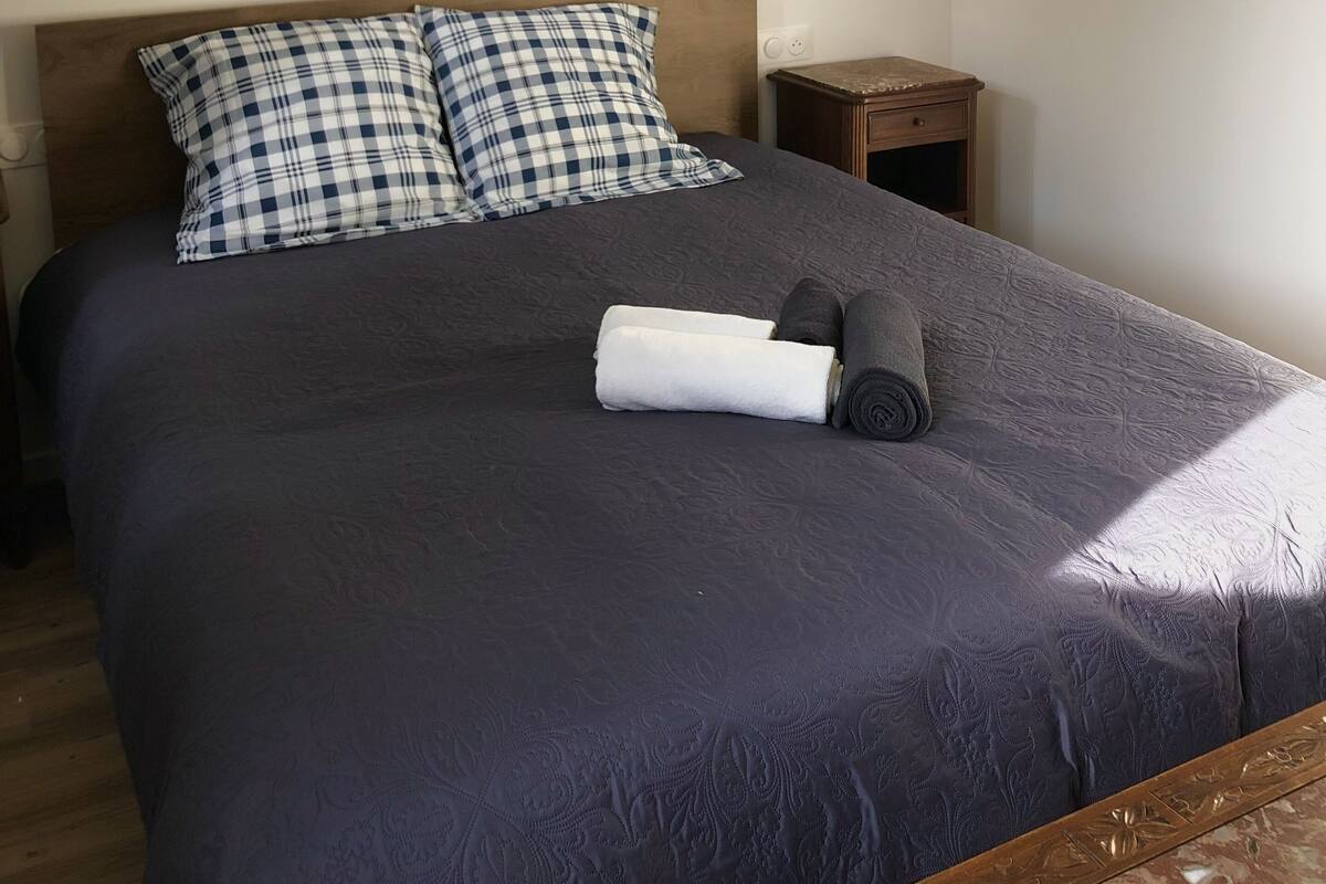 Deluxe-Suite | Individuell dekoriert, individuell eingerichtet, Reisekinderbett