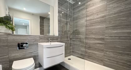 Beautiful central apartment with parking