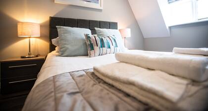 Beautiful central apartment with parking