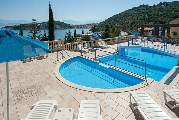 Alberca al aire libre 