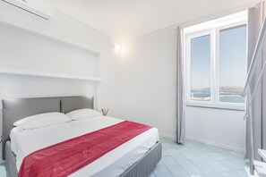 Apartment, 1 Schlafzimmer, Meerblick | 1 Schlafzimmer, laptopgeeigneter Arbeitsplatz