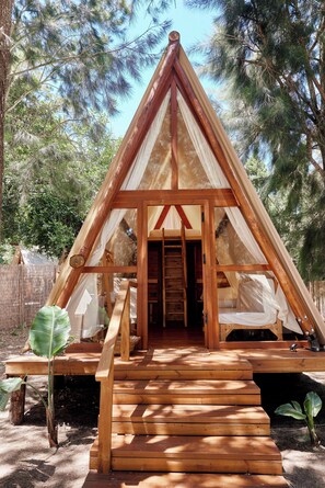 Tienda Premium | Minibar, wifi gratis, ropa de cama