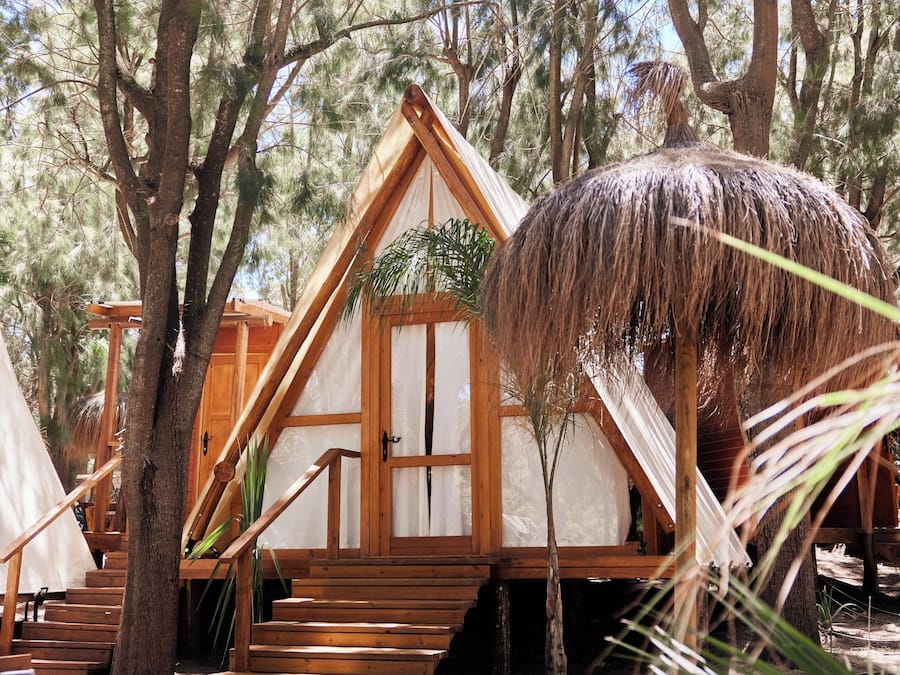 Minibar, free WiFi, bed sheets