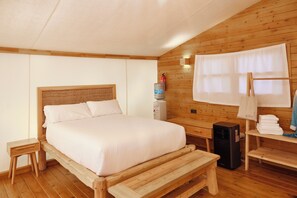 Tienda Deluxe | Minibar, wifi gratis, ropa de cama