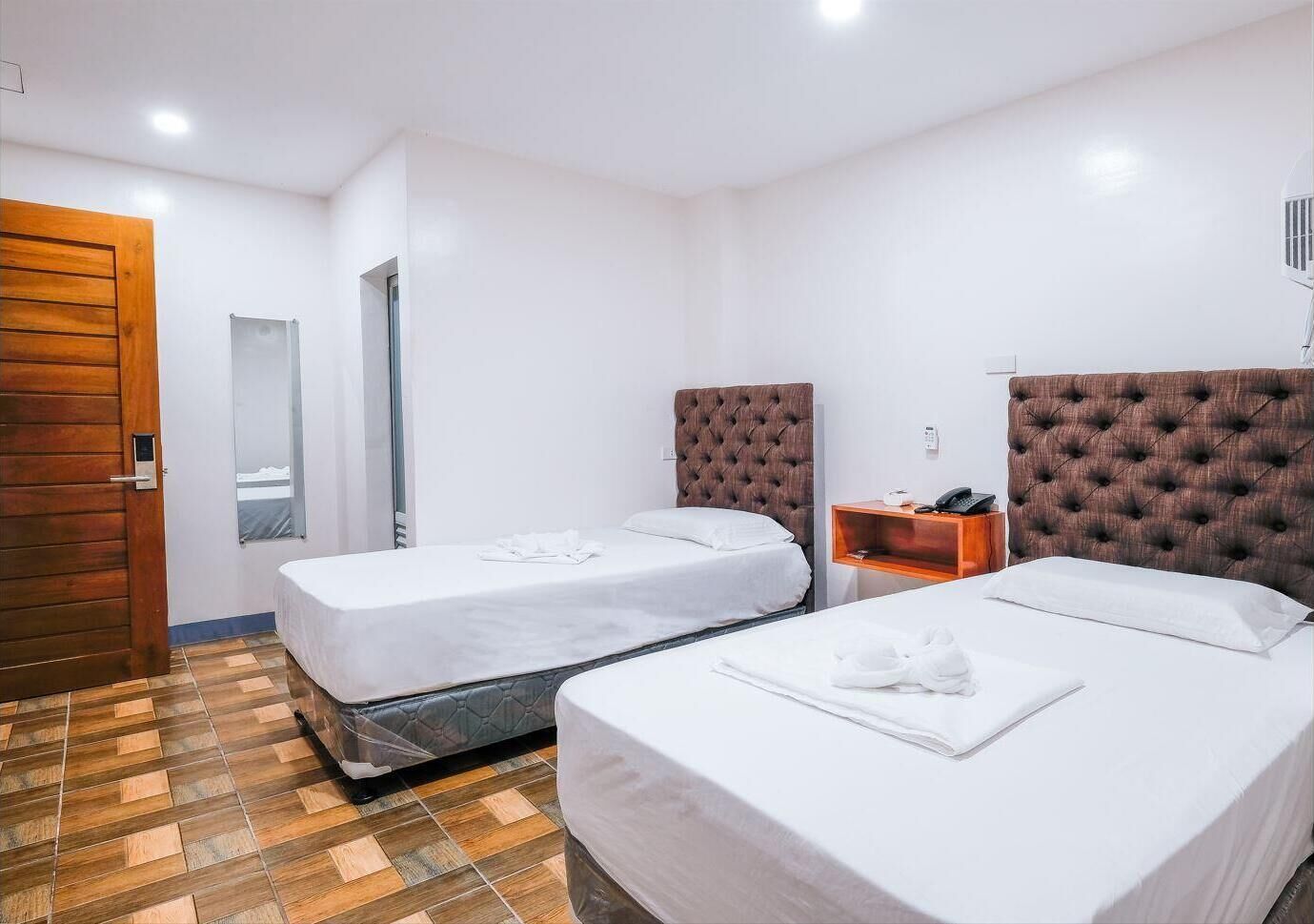 Hypo-allergenic bedding, desk, rollaway beds, free WiFi