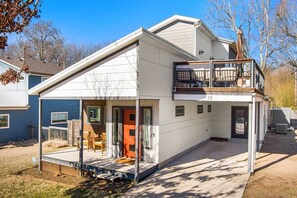 Exterior - Porte Orange-Modern Home-1 mi from DT Fayetteville (Fayetteville)