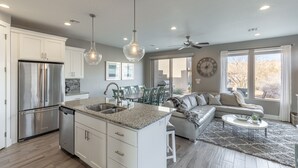 Interior - Modern 3BR + Loft on 9th Hole - Near Pool & Views (St. George)
