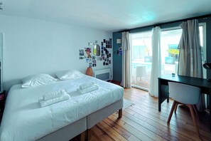 7 dormitorios, tabla de planchar con plancha, wifi y ropa de cama