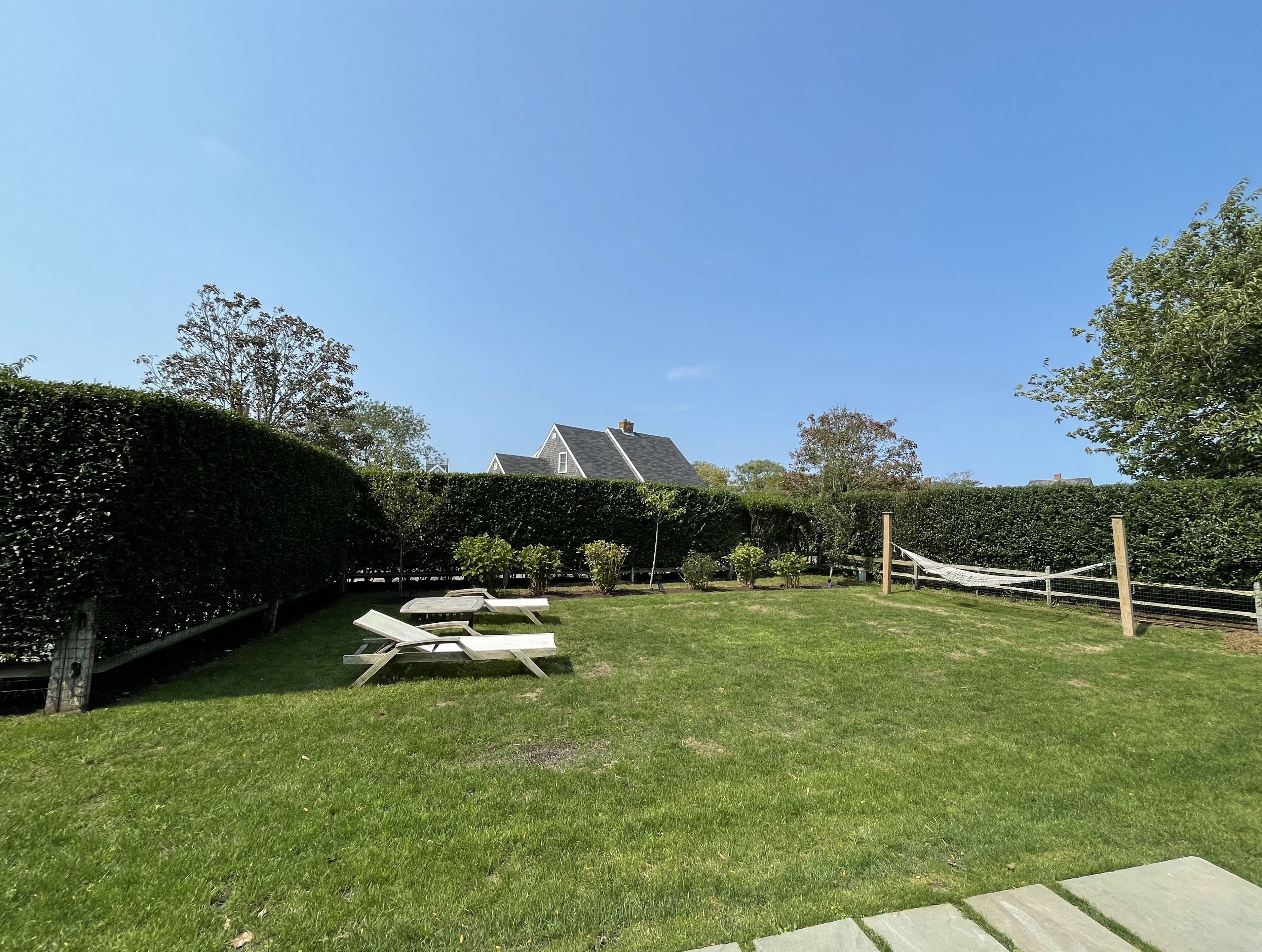4 Bedroom Private Home, Walk to Downtown Nantucket