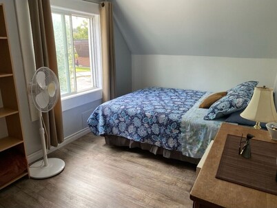 Quiet Private Room in East City
