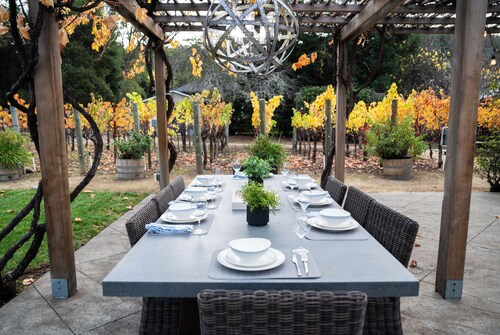 Vineyard Farmhouse- Modern Farmhouse with Vineyard views