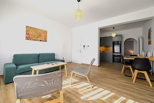 No. 1 - 2 Bedroom Apartment | Living area | Smart TV