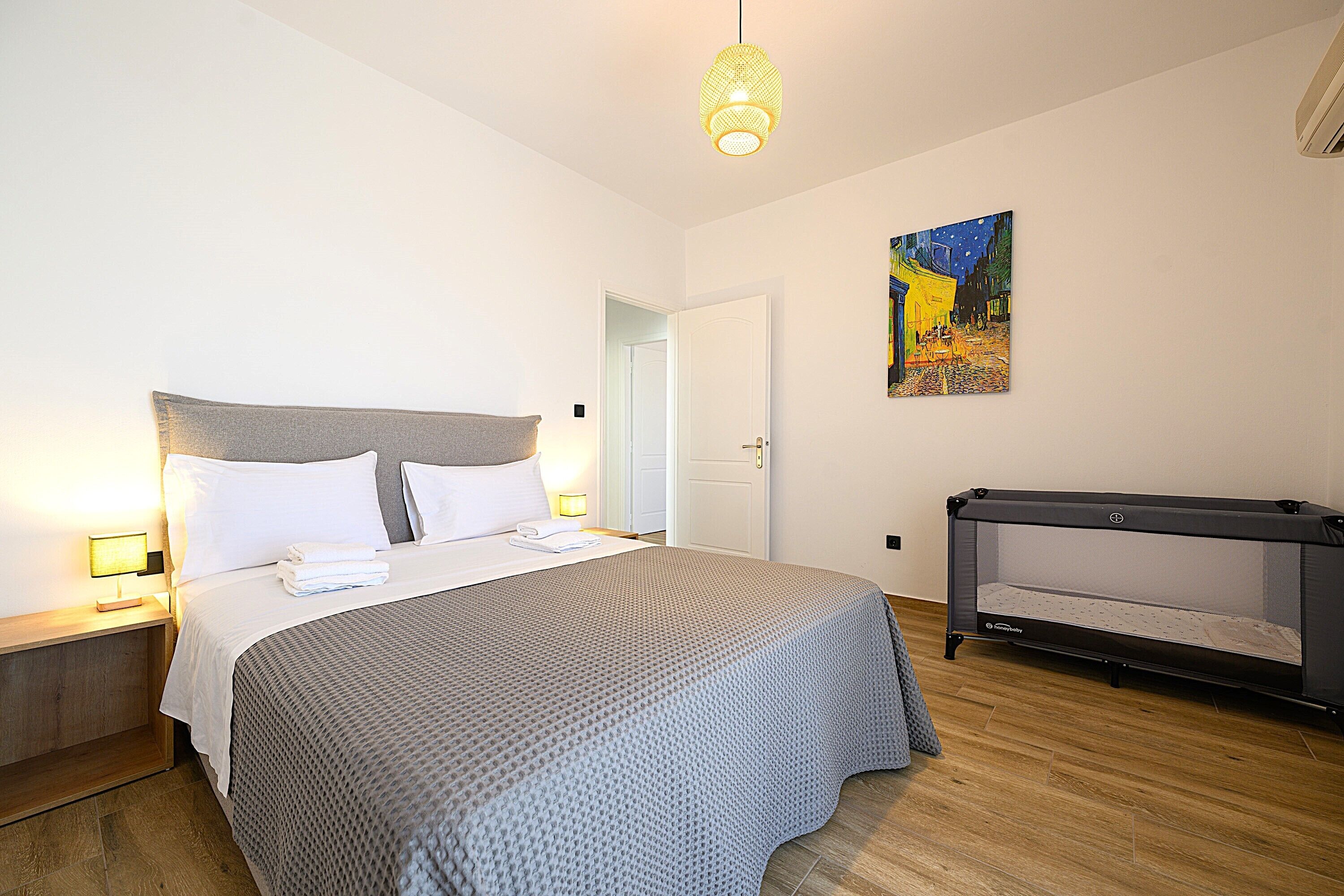 No. 1 - 2 Bedroom Apartment | Desk, cribs (surcharge), WiFi (free), bed sheets