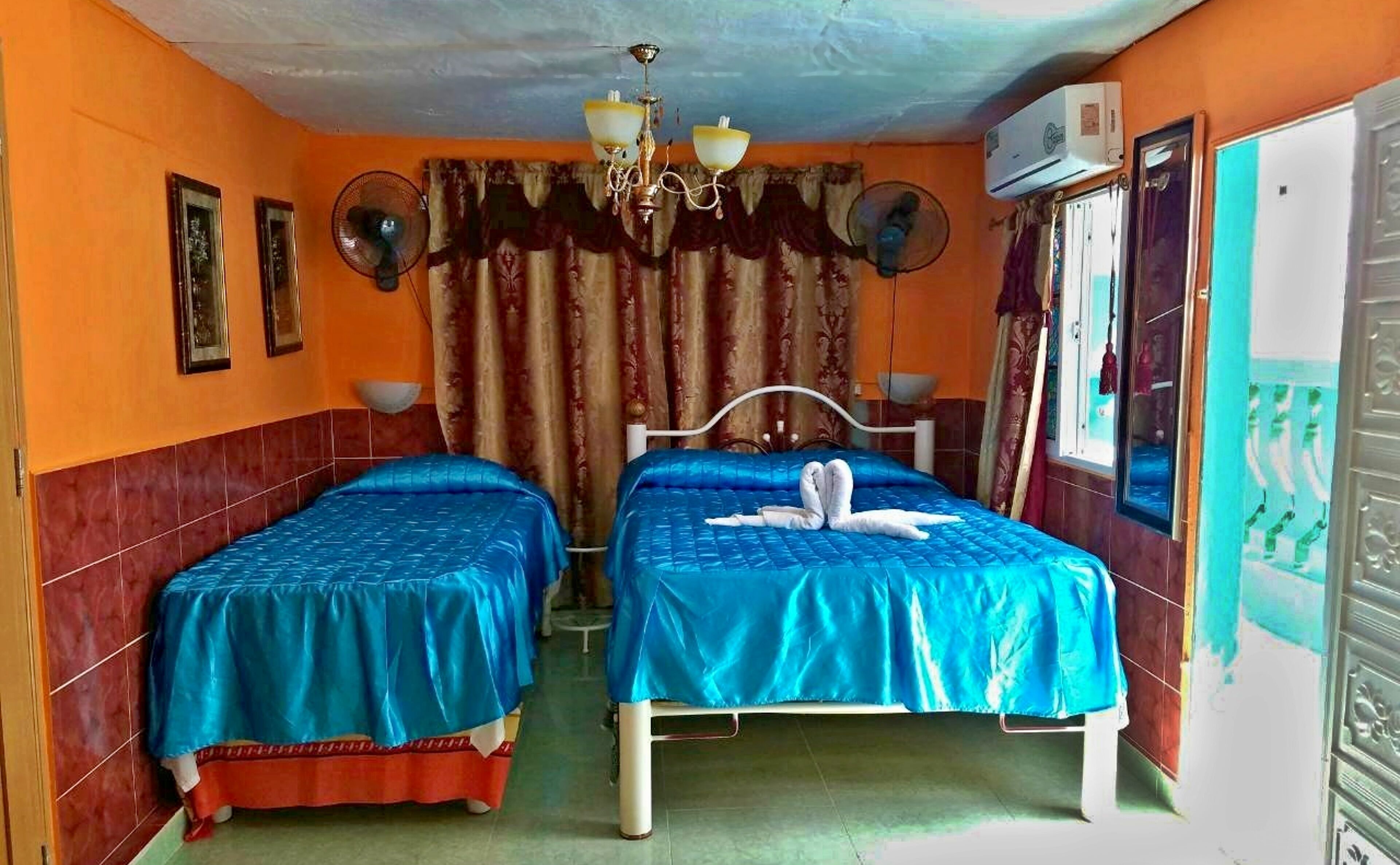 Casa De Las Banderas