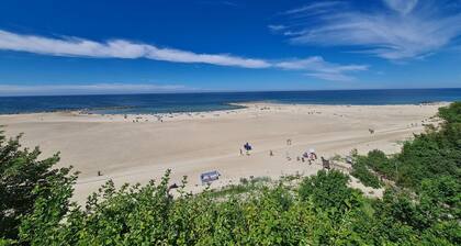 Ferienhaus in JarosĆawiec nahe Strand & Klippe
