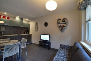 Smart TV, table football, ping pong