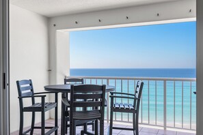 Outdoor dining - Blue Horizon - Destin Gulfgate 0804! (Destin)