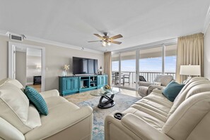 Televisión y reproductor de DVD 