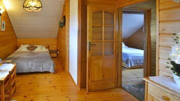 2 slaapkamers, reisbedje, gratis wifi, beddengoed