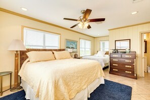 2 bedrooms, iron/ironing board, free WiFi, bed sheets
